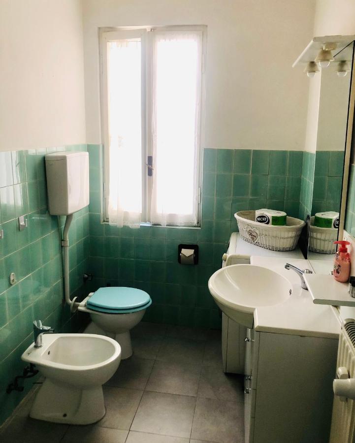 Peaceful Apartment 1 Minute Walk To The Beach Ventimiglia Buitenkant foto