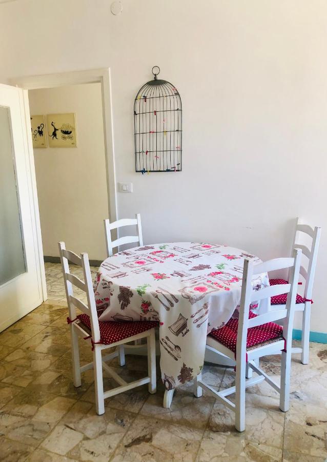 Peaceful Apartment 1 Minute Walk To The Beach Ventimiglia Buitenkant foto